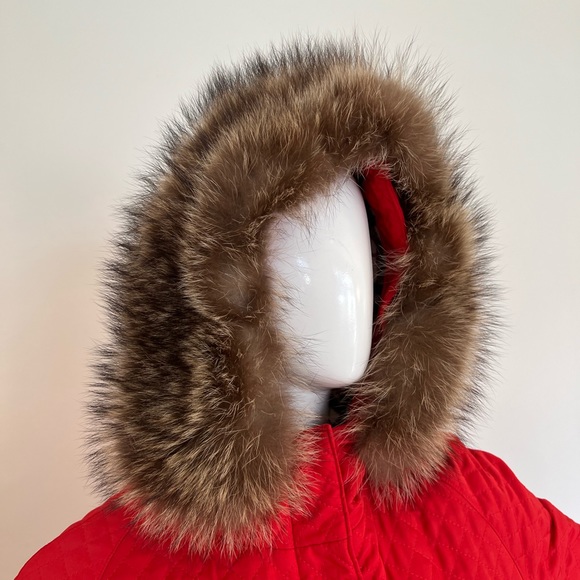 Burberry Red Quilted Coat - Picture 13 of 15